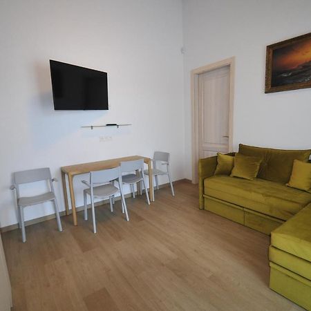 Genio 7A Apartment พาลังกา ภายนอก รูปภาพ
