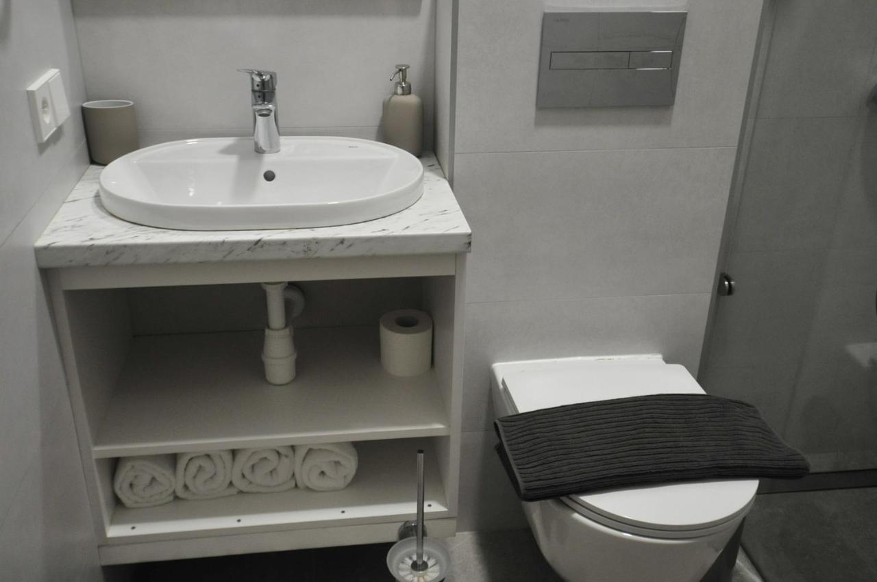 Genio 7A Apartment พาลังกา ภายนอก รูปภาพ